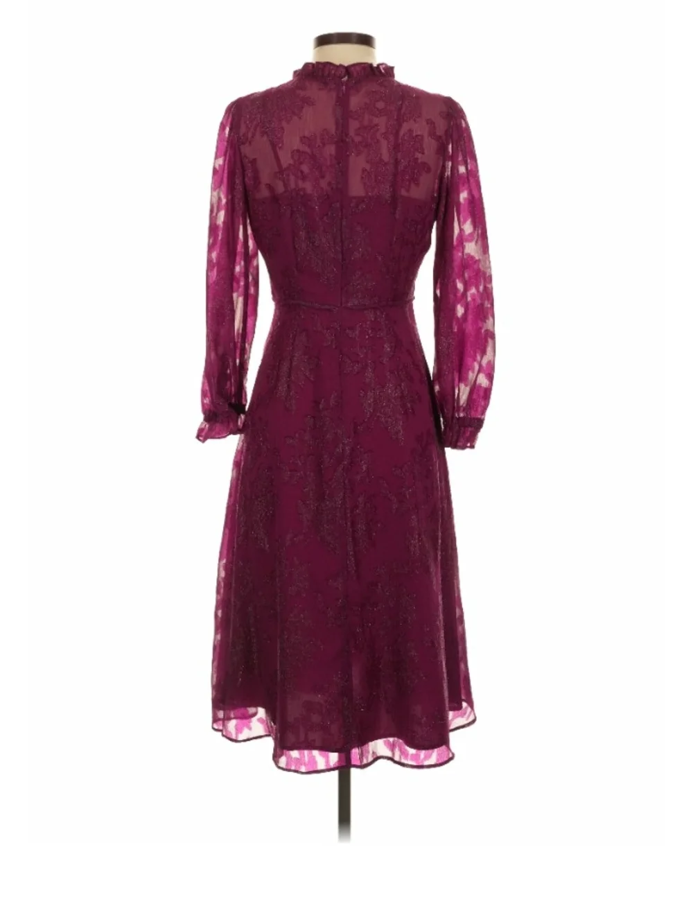 Elegant Burgundy Long-Sleeve Dress - Picture 4 of 9